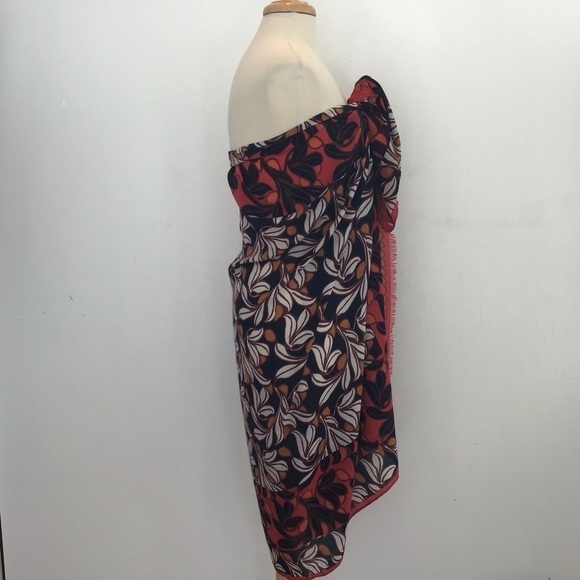 Ann Taylor large tropical print with border scarf/shawl/ coverup 79”x86” - Picture 10 of 11